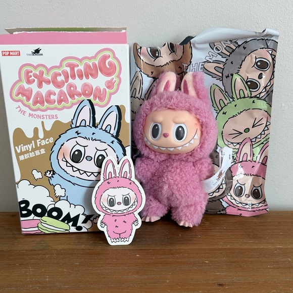 POP MART Other - NEW out of box Exciting Macaron Labubu